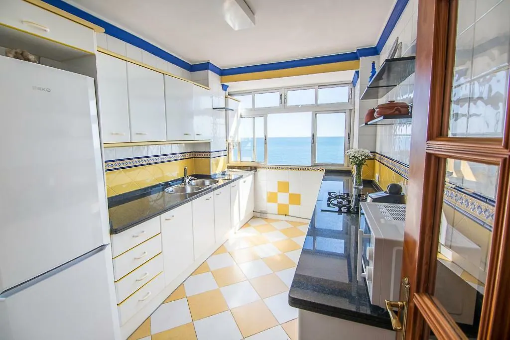 Piso Primera Linea De Playa Apartment Malaga
