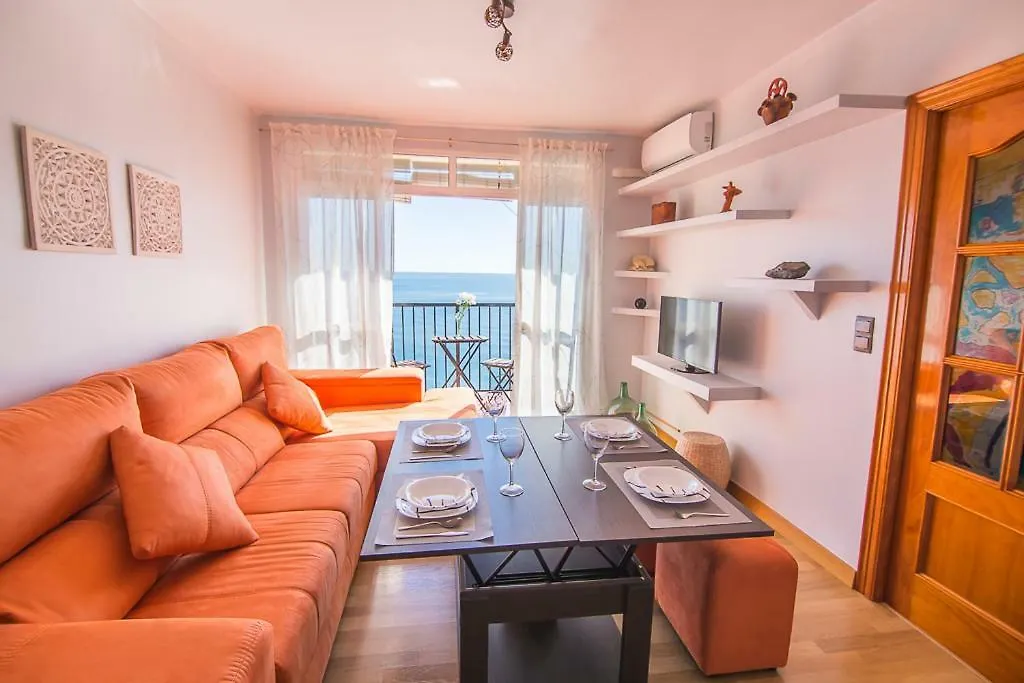 Piso Primera Linea De Playa Apartman Málaga
